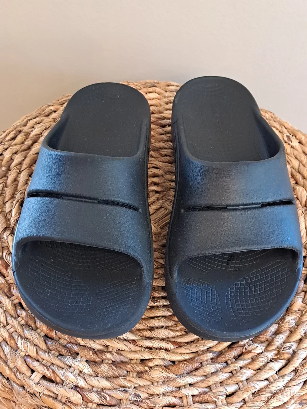 OOFOS trending comfort